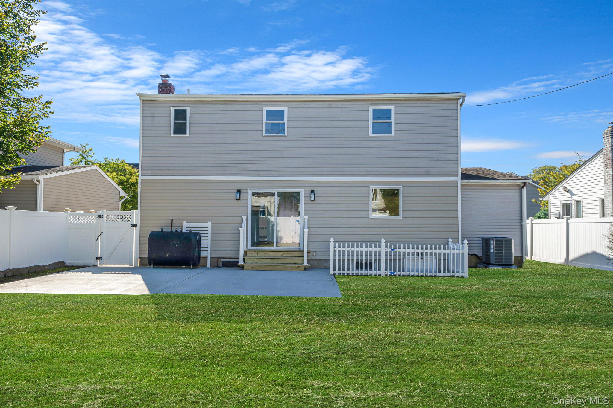 27 Midlawn Drive, Massapequa, NY 11758