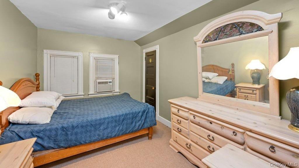 8210 Fort Hamilton Parkway, Brooklyn, NY 11209