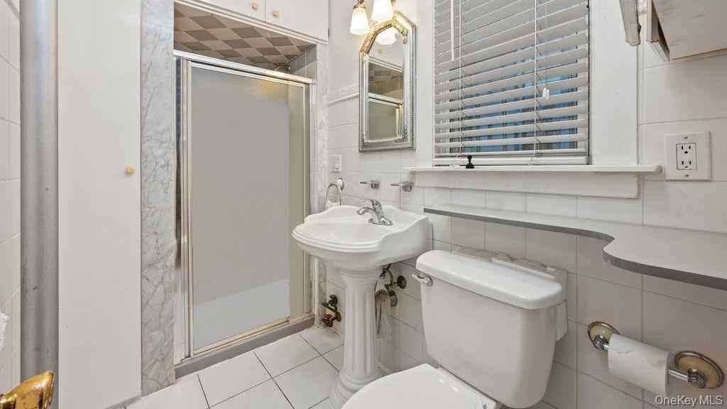 8210 Fort Hamilton Parkway, Brooklyn, NY 11209