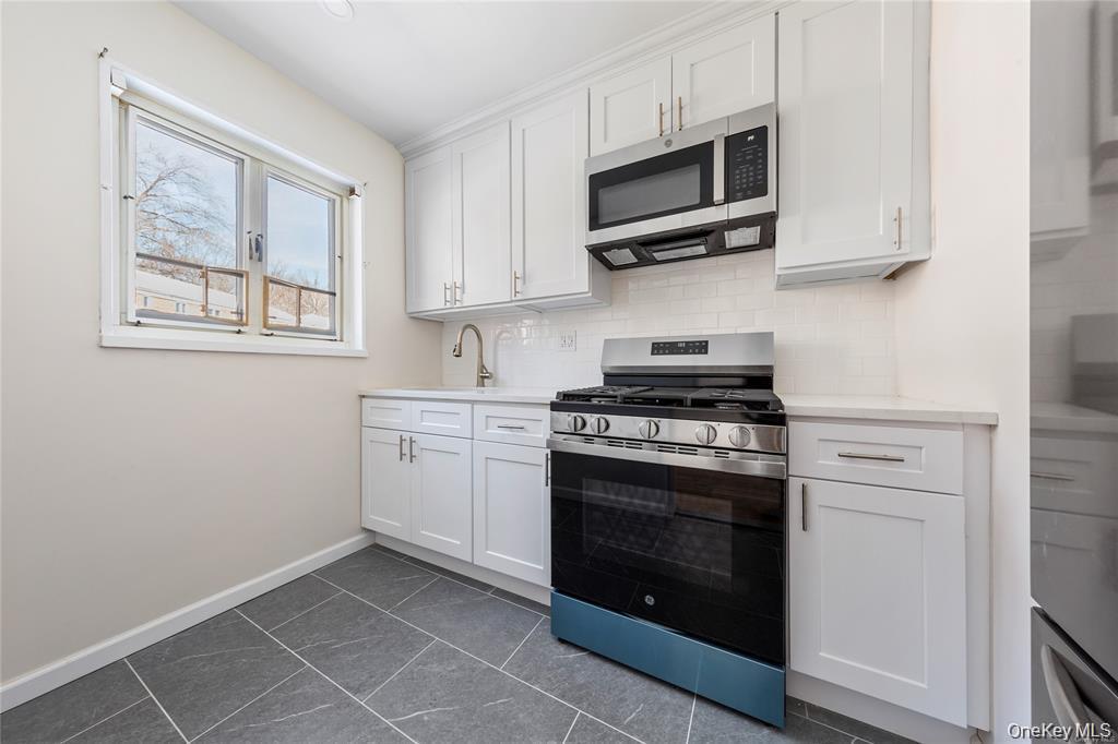 220-06 Stronghurst Avenue # Upper, Queens Village, NY 11427