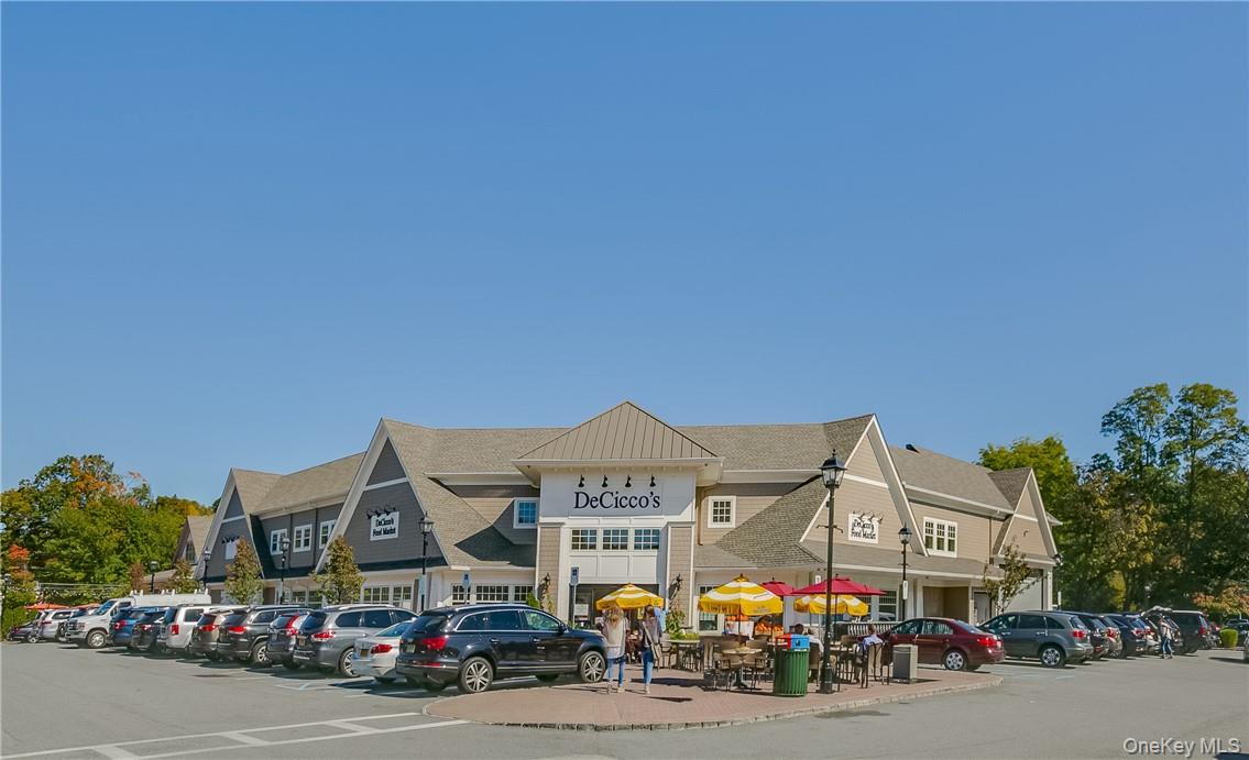 470 Main Street # 13, Armonk, NY 10504