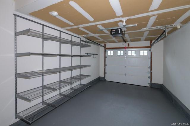 23 Overlook Drive # 23, Farmingville, NY 11738