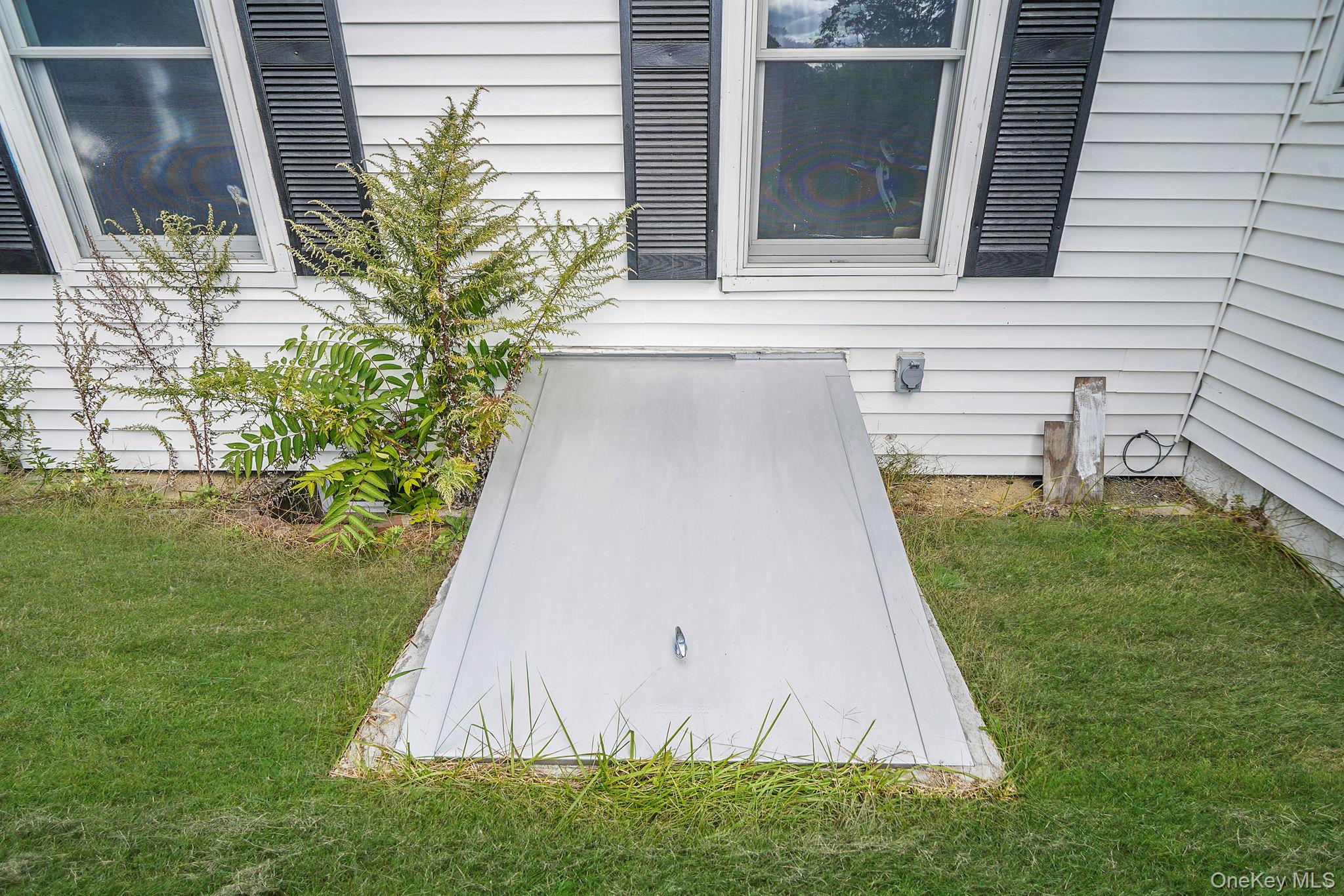 1493 Flanders Road, Flanders, NY 11901