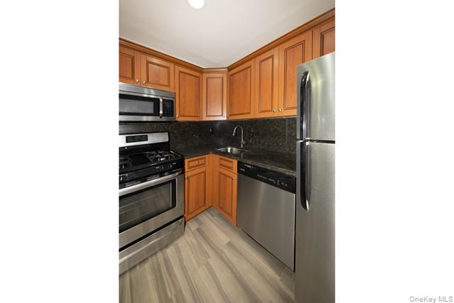 65 Fairfield Way # JU11, Commack, NY 11725