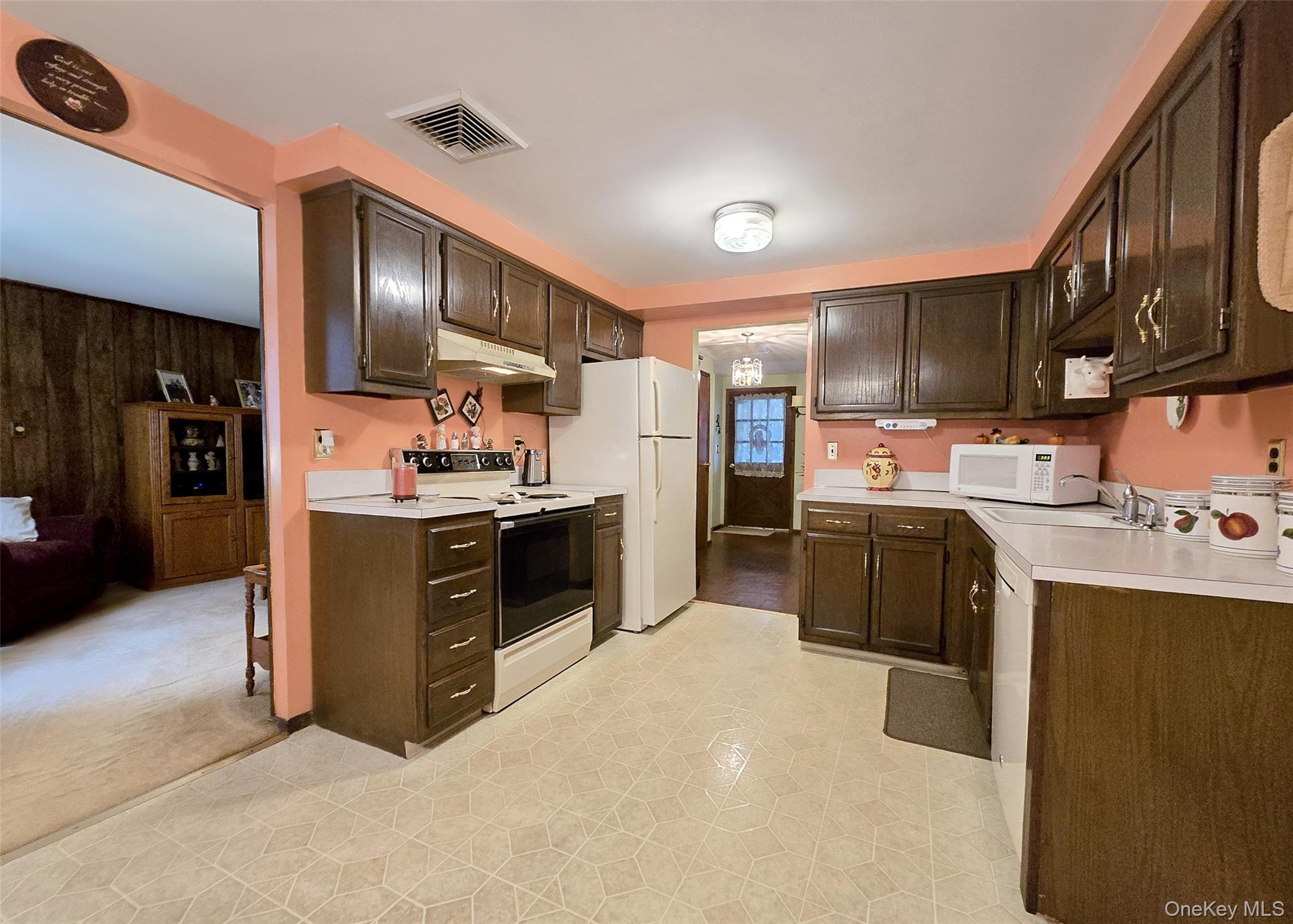 67 Van Brunt Avenue, Selden, NY 11784