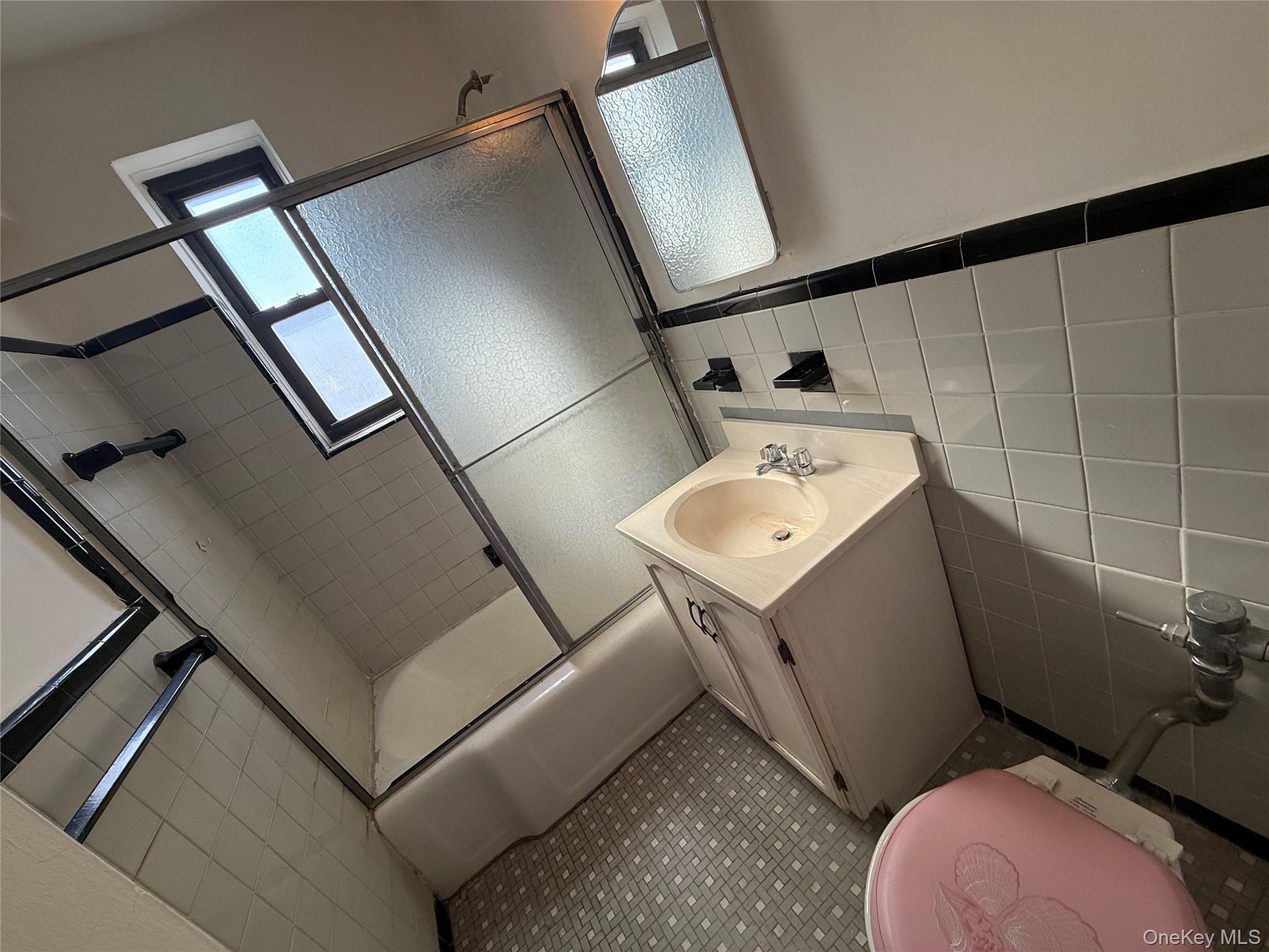 170-06 Crocheron Avenue # 5B, Flushing, NY 11358