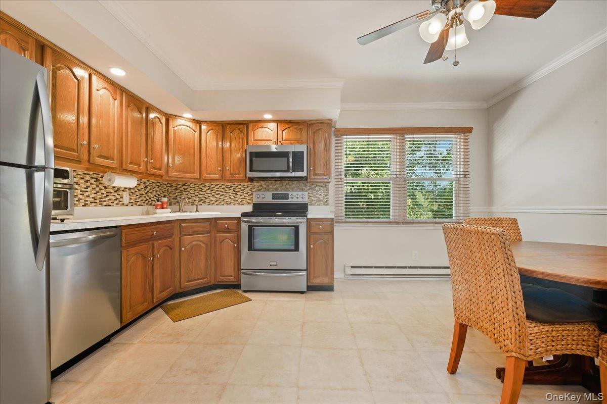 2066 Lakeview Road # B, Bellmore, NY 11710