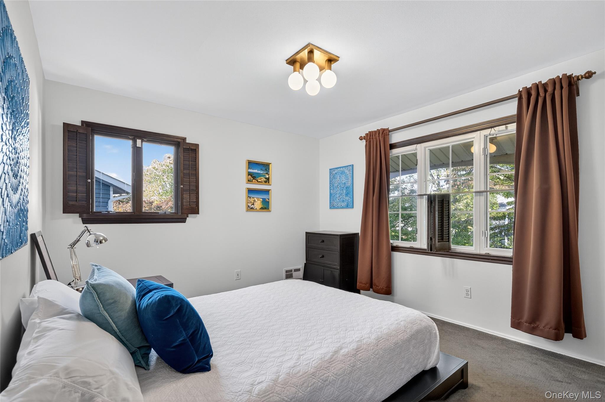 36 Fishermans Drive, Port Washington, NY 11050