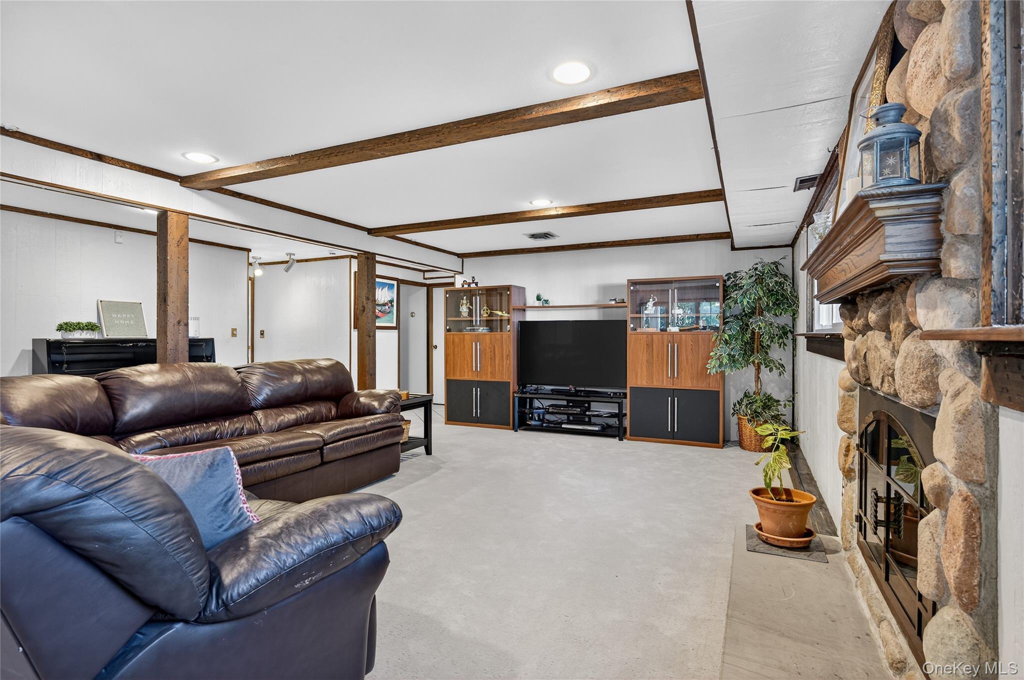 36 Fishermans Drive, Port Washington, NY 11050