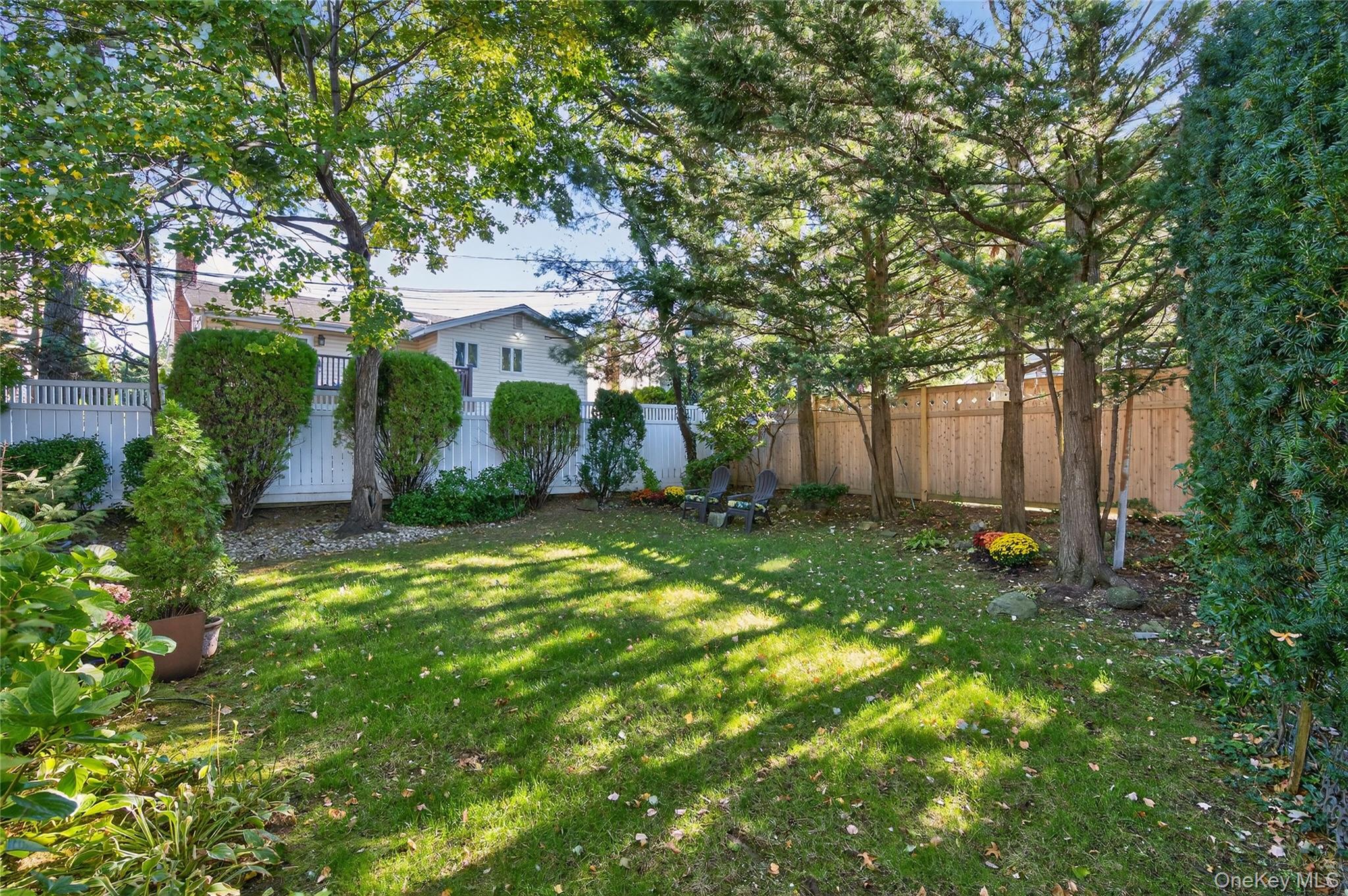 36 Fishermans Drive, Port Washington, NY 11050