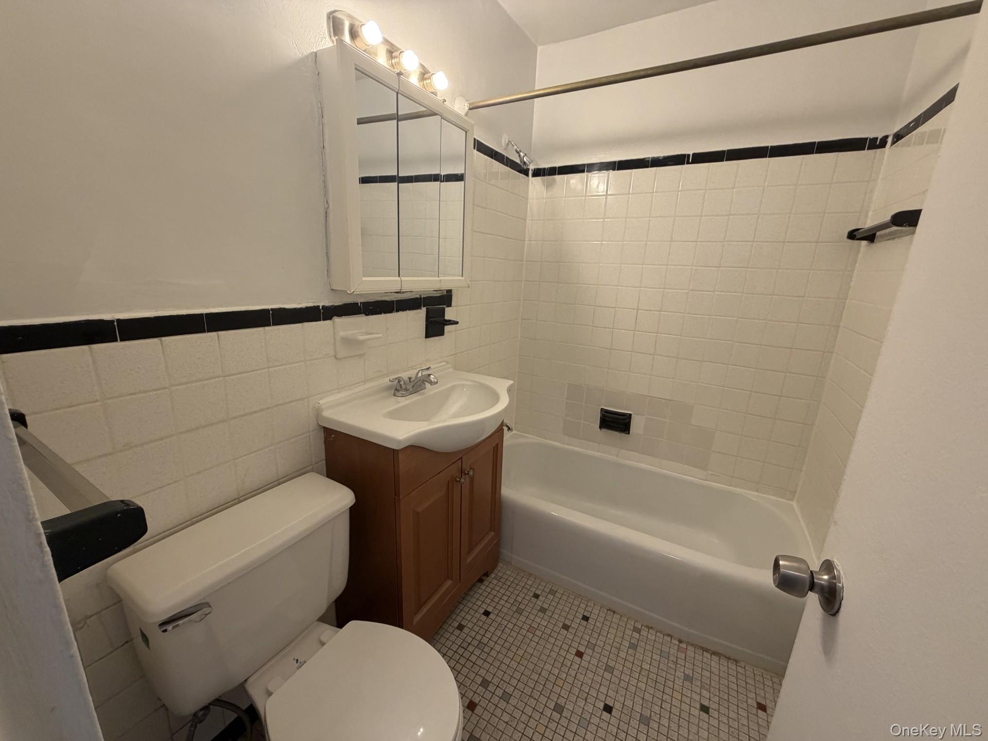 Kew Gardens, NY 11415