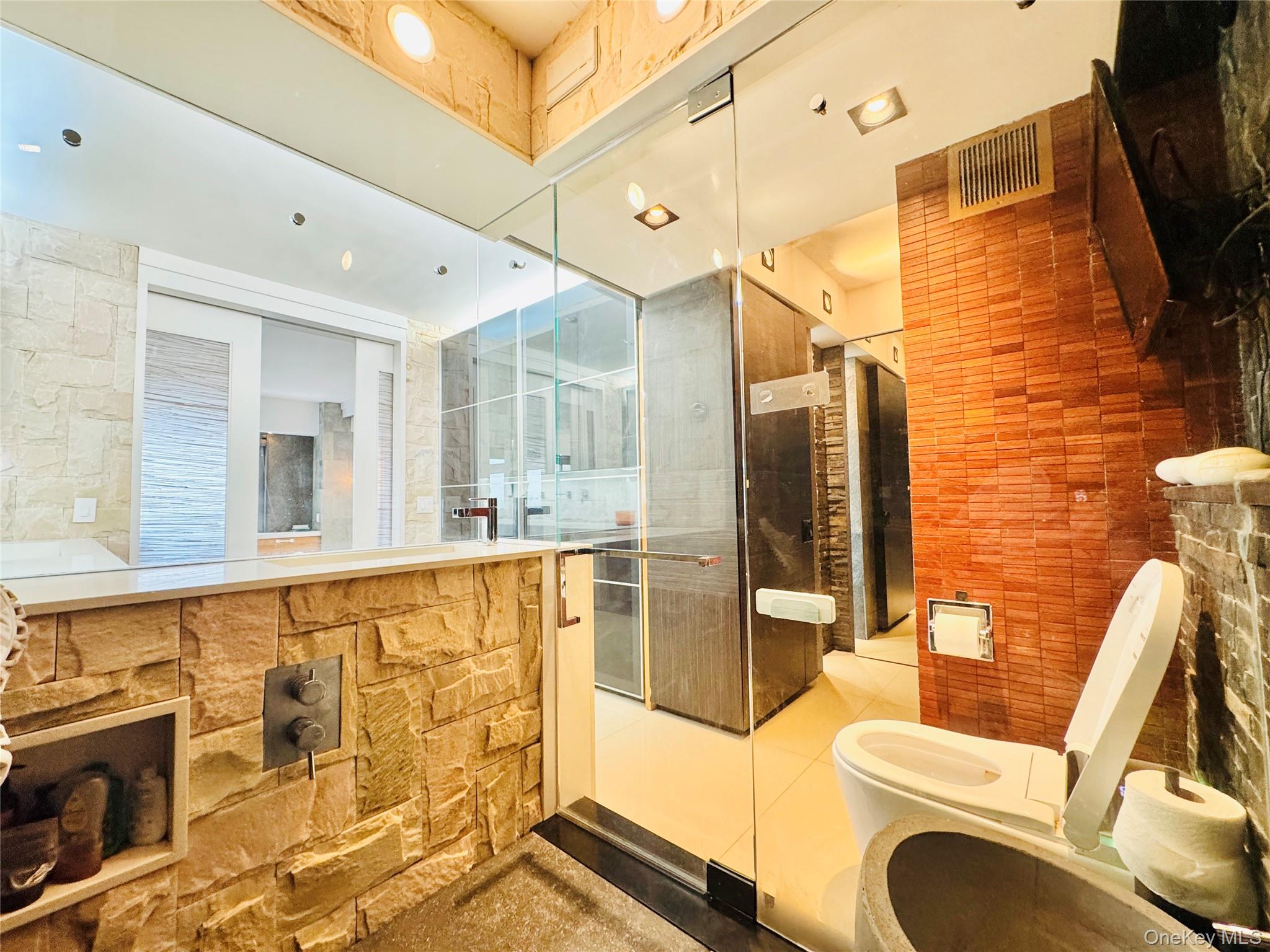 119-49 Union Turnpike # 10A, Forest Hills, NY 11375