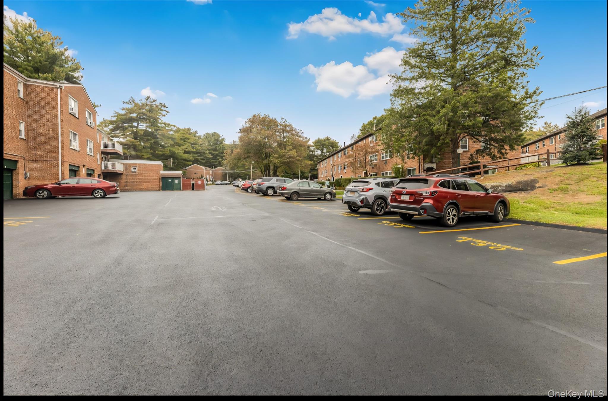 14 Fieldstone Drive # 340, Hartsdale, NY 10530