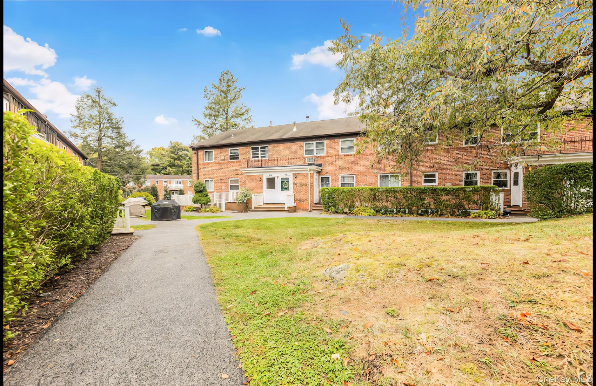 14 Fieldstone Drive # 340, Hartsdale, NY 10530