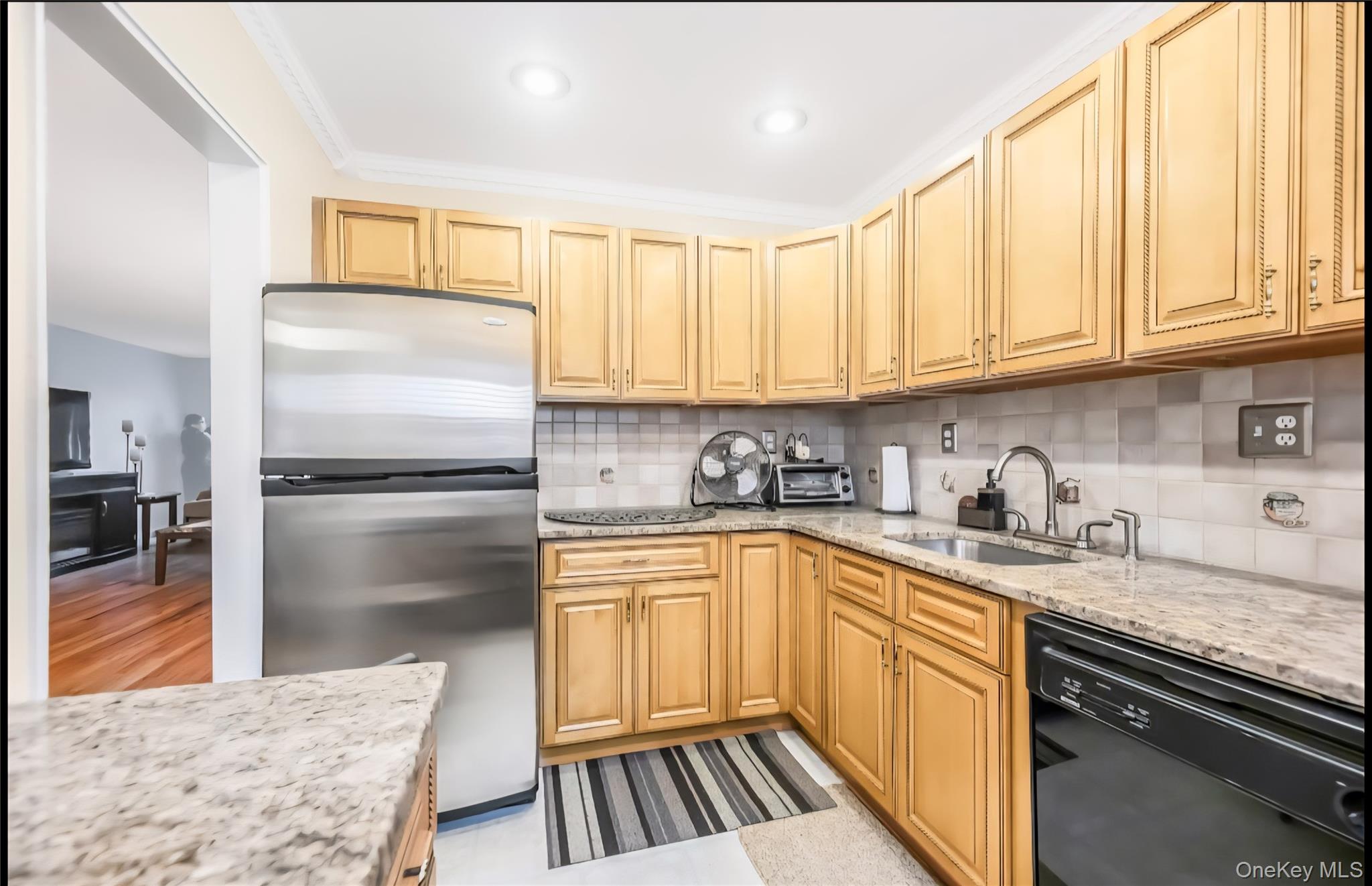 14 Fieldstone Drive # 340, Hartsdale, NY 10530