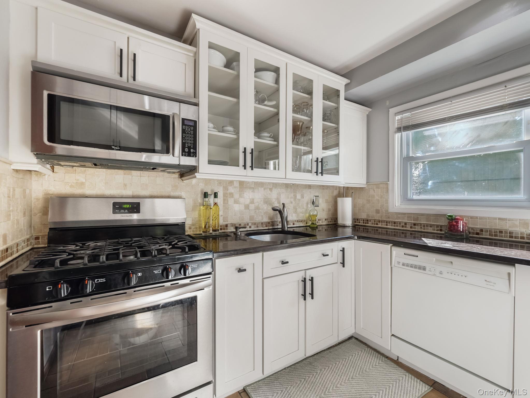 79 N Pascack Road, Nanuet, NY 10954