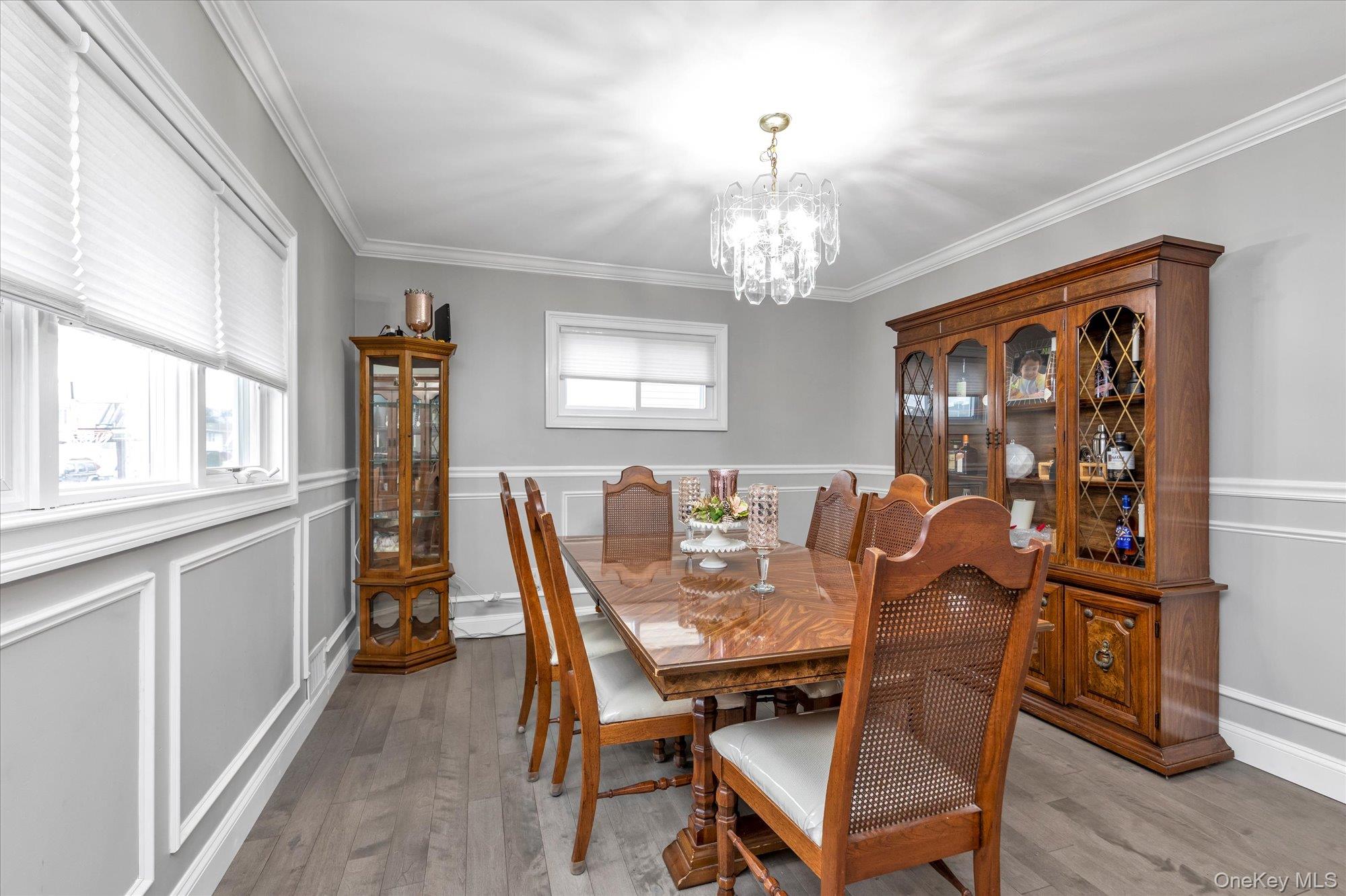 5 Wilfred Boulevard, Hicksville, NY 11801