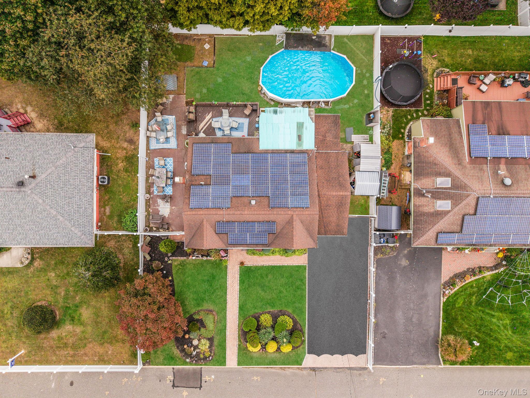 197 E 2nd Street, Deer Park, NY 11729