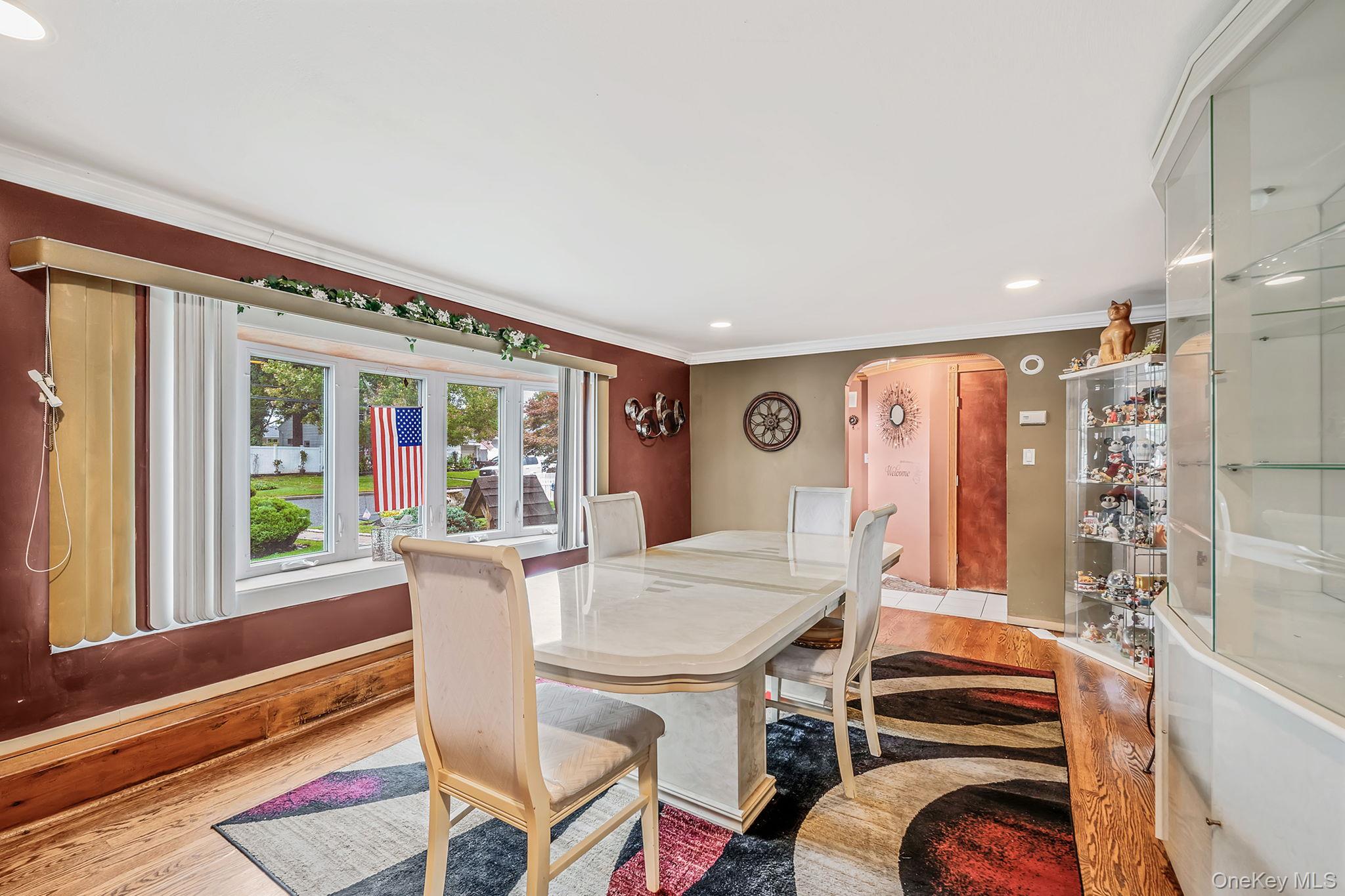 197 E 2nd Street, Deer Park, NY 11729