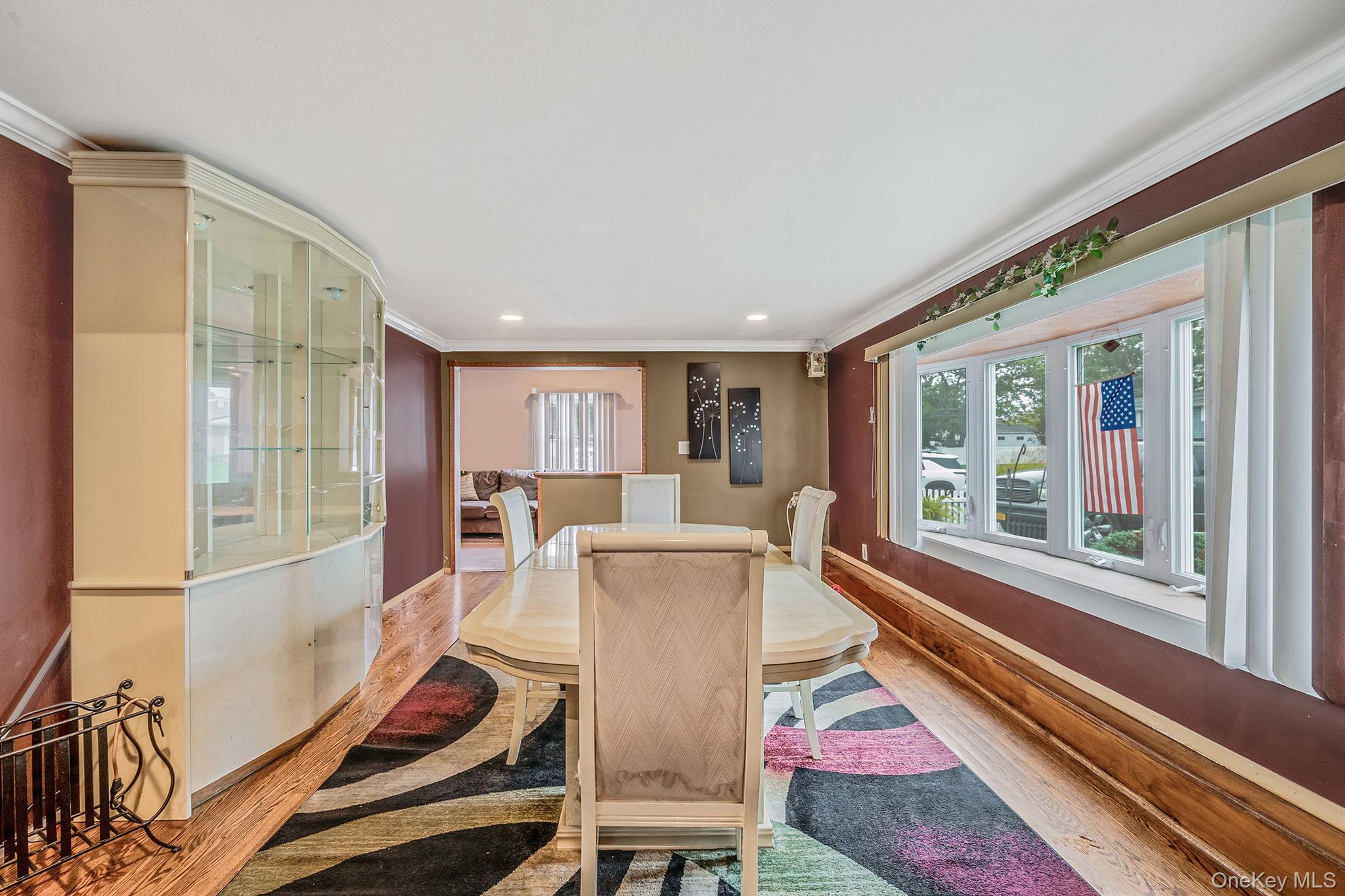 197 E 2nd Street, Deer Park, NY 11729