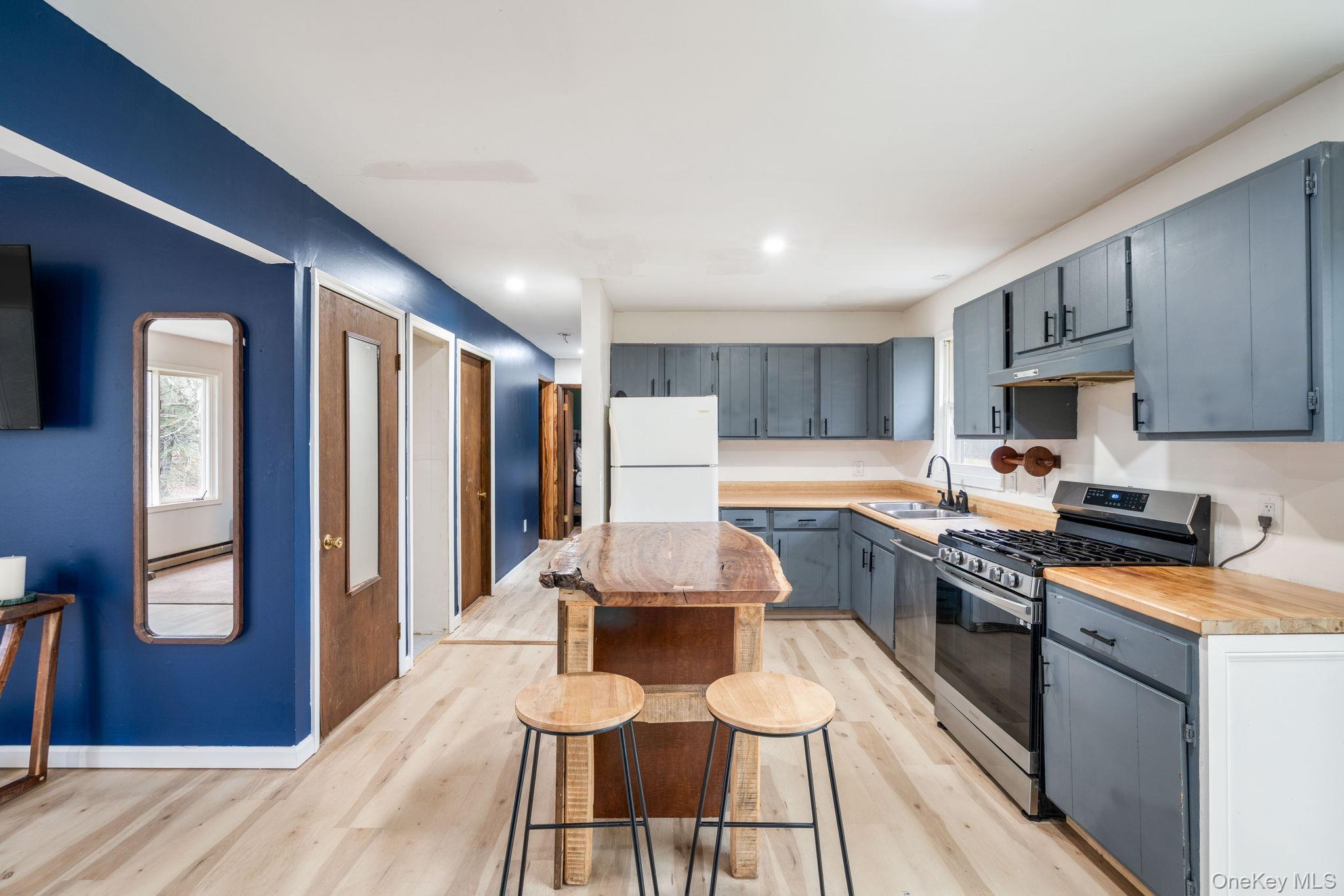 178 Bowers Road, Hurleyville, NY 12747