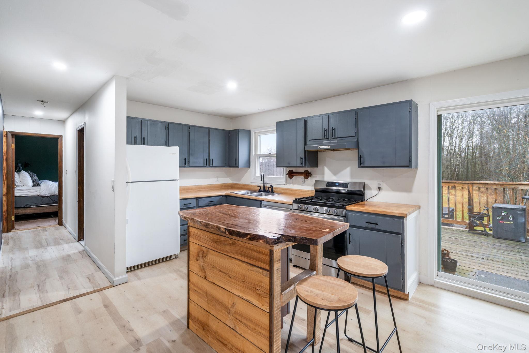 178 Bowers Road, Hurleyville, NY 12747