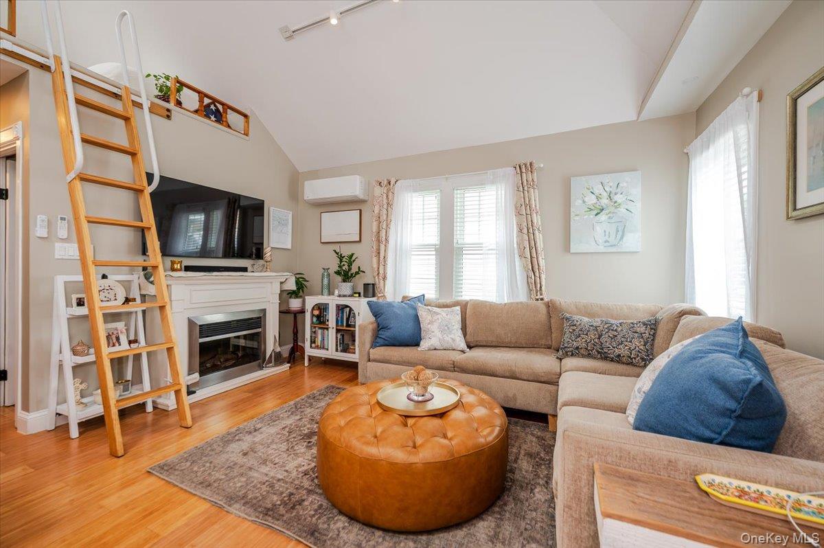 77 Florida Street, Long Beach, NY 11561