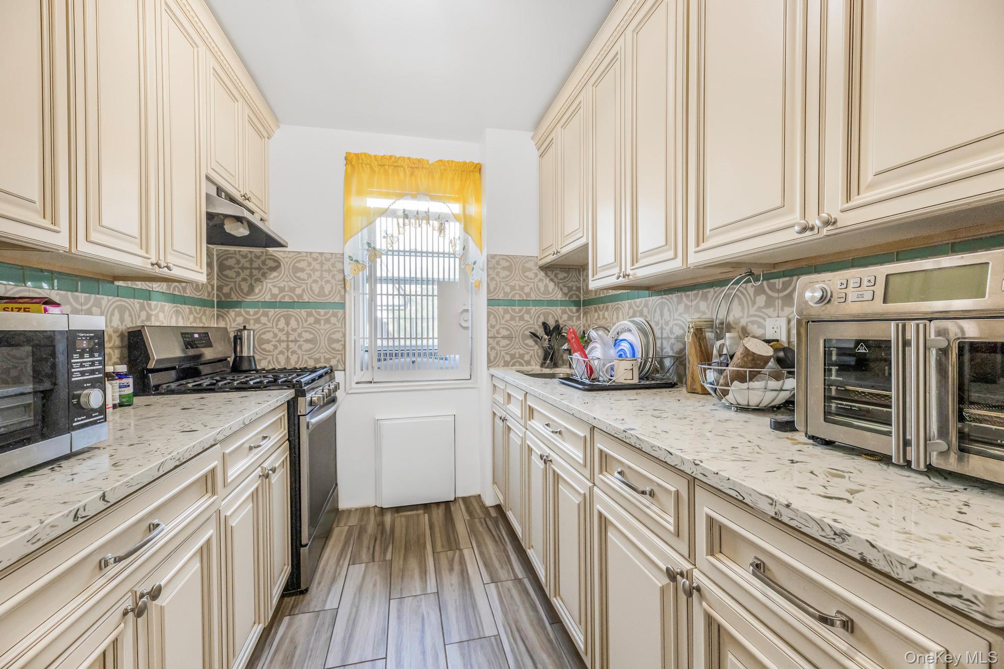 480 Riverdale Avenue # 7L, Yonkers, NY 10705