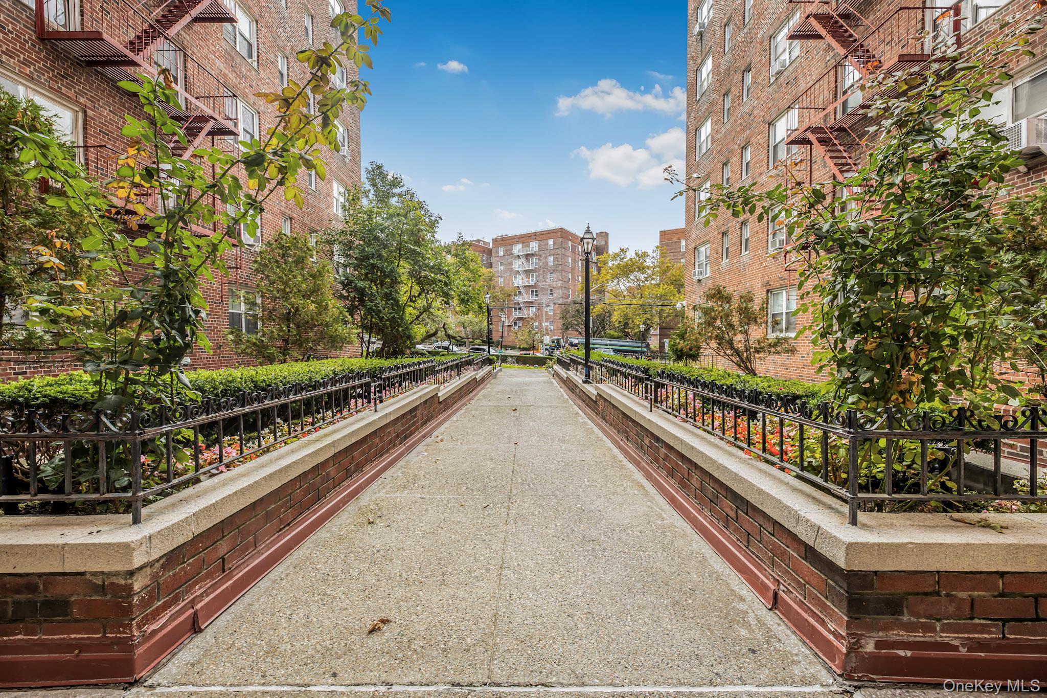 480 Riverdale Avenue # 7L, Yonkers, NY 10705