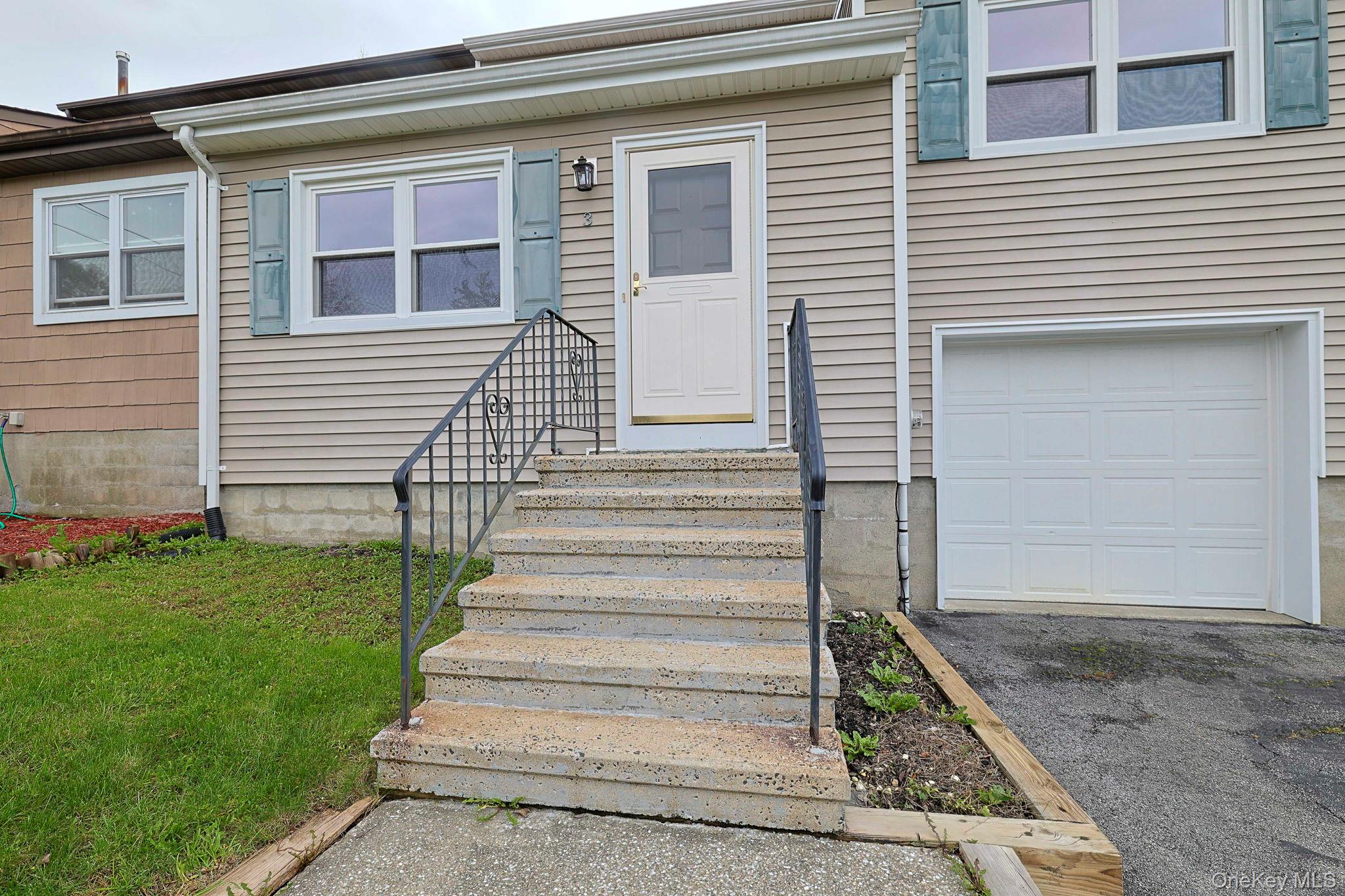 3 Hamlet Court, Wappingers Falls, NY 12590