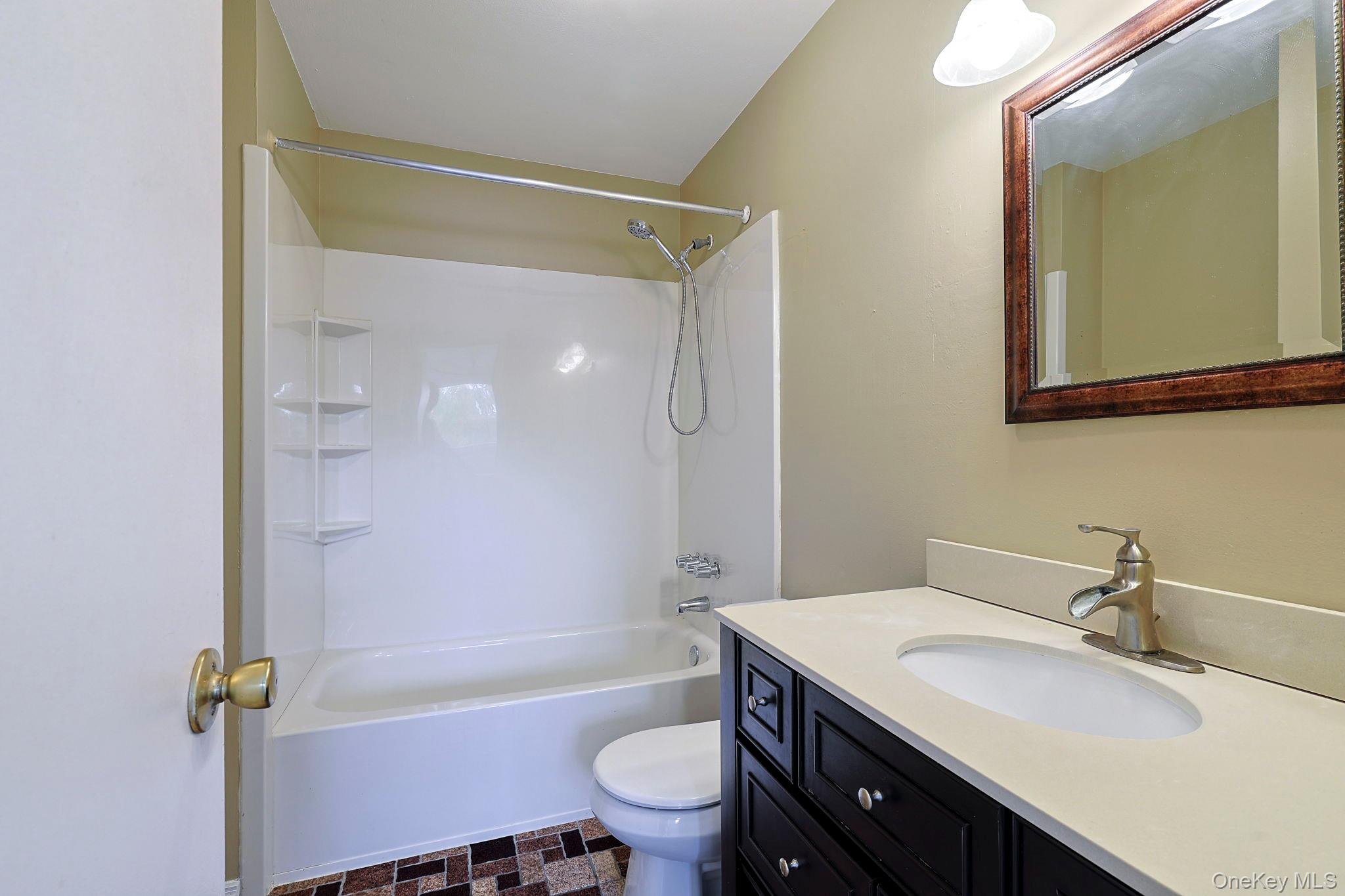 3 Hamlet Court, Wappingers Falls, NY 12590