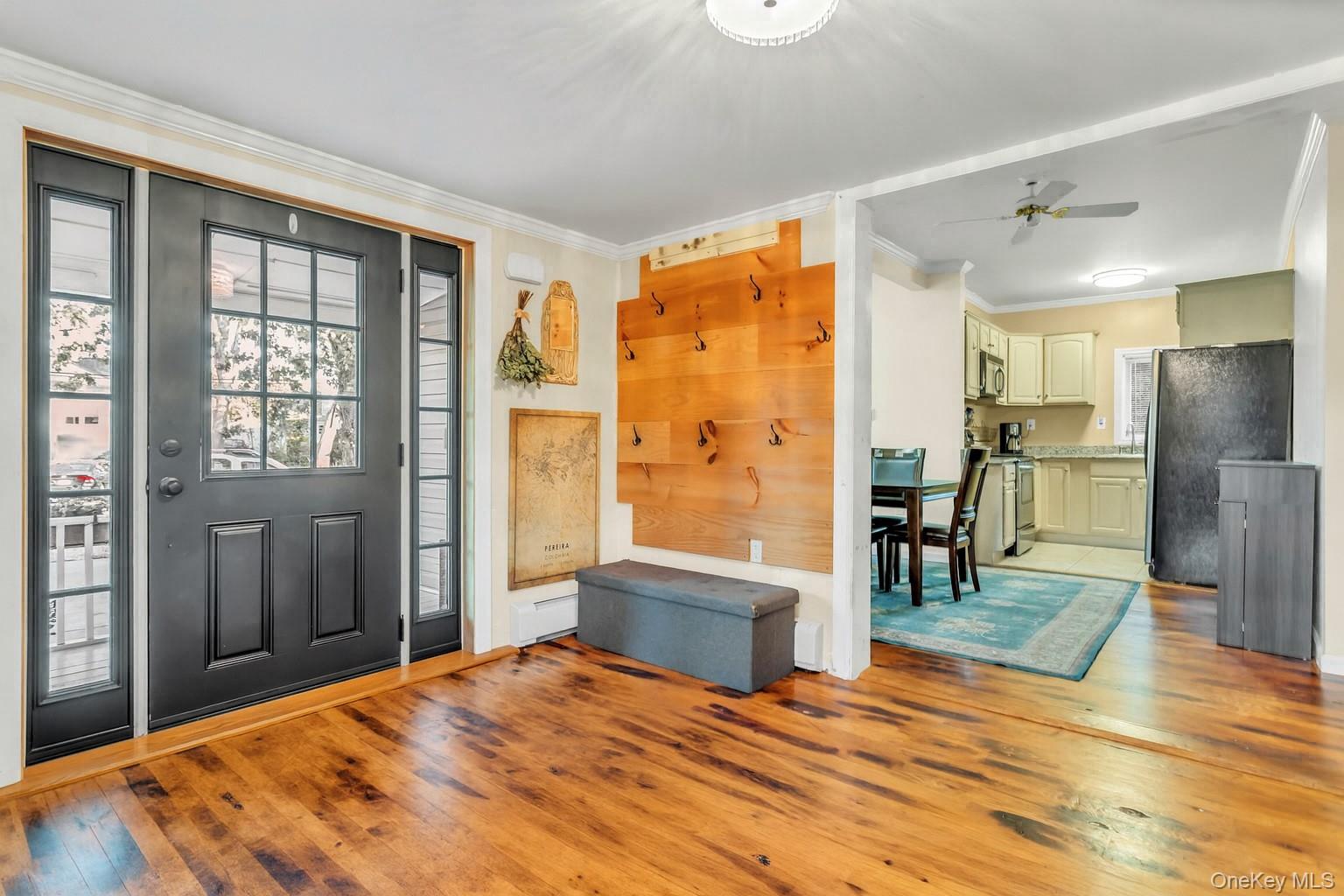 6 Franklin Avenue, Bayville, NY 11709