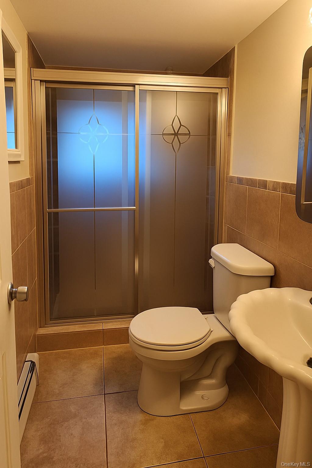 6 Franklin Avenue, Bayville, NY 11709