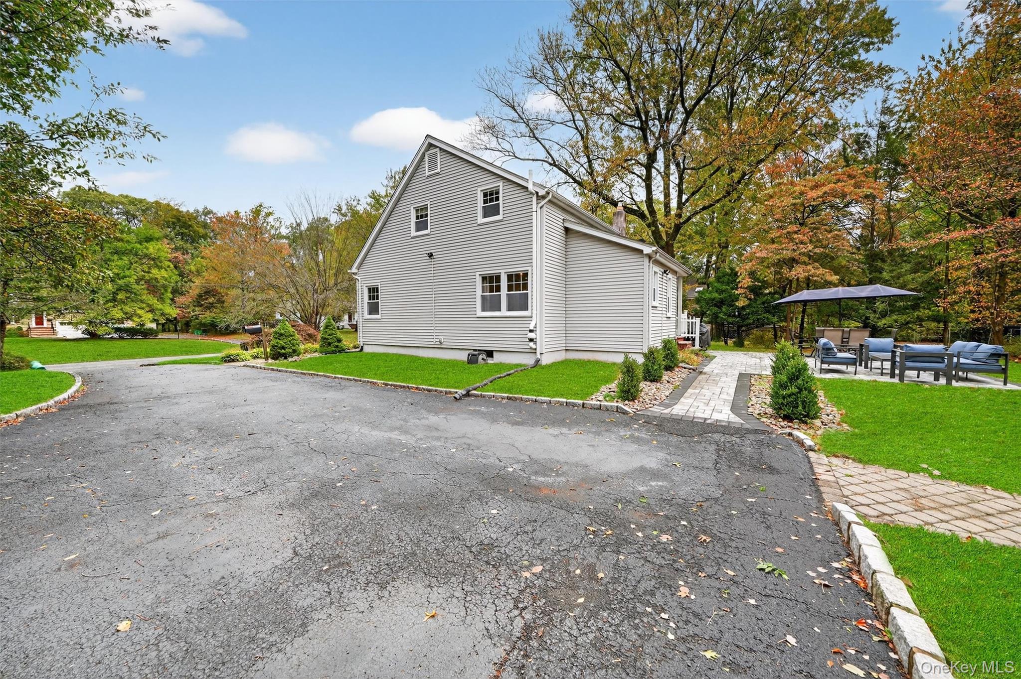 11 Oak Road, New City, NY 10956