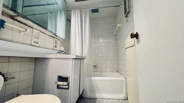 142-05 Roosevelt Avenue # 521, Flushing, NY 11354