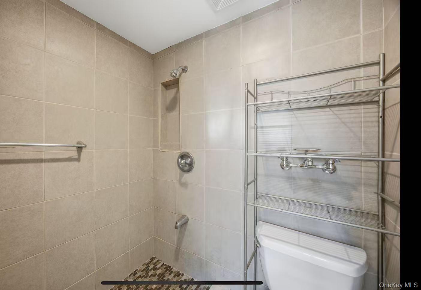 6739 197th Street, Fresh Meadows, NY 11365