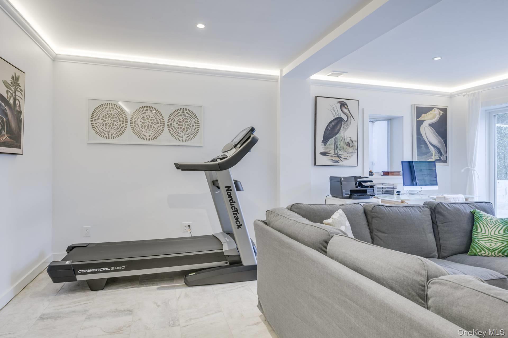 450 Water Mill Towd Road, Southampton, NY 11968