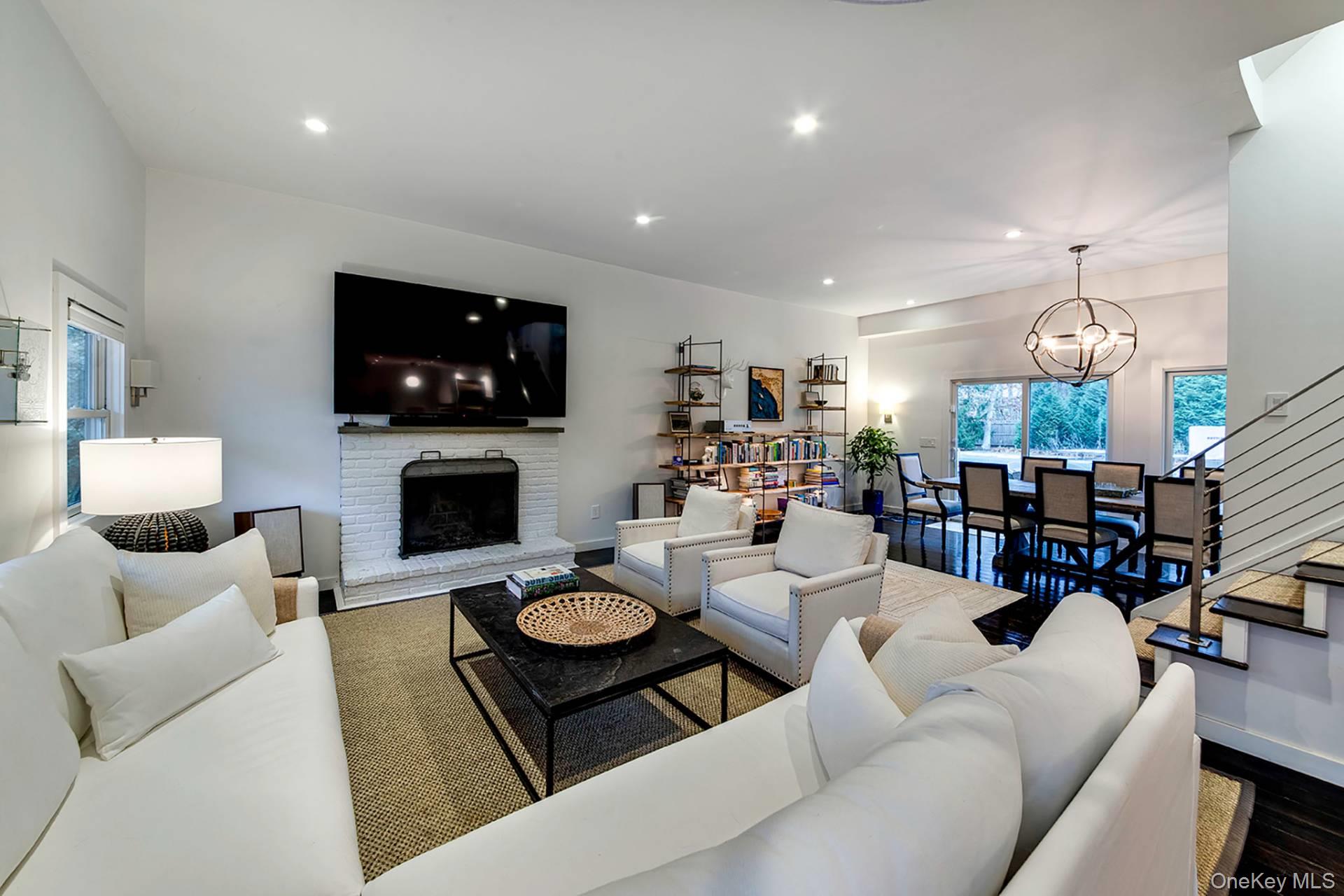 450 Water Mill Towd Road, Southampton, NY 11968