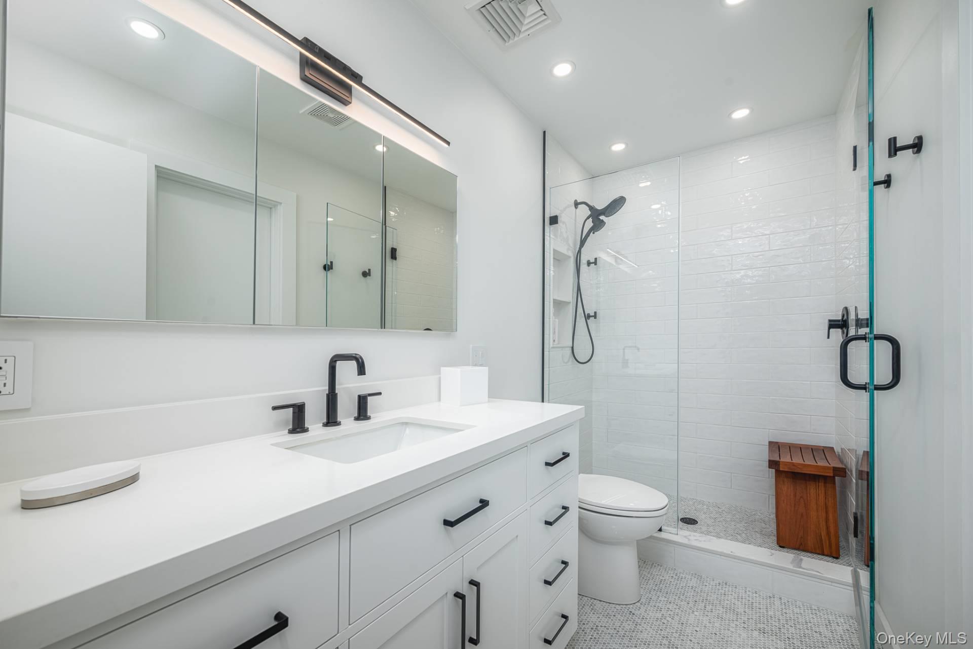 450 Water Mill Towd Road, Southampton, NY 11968