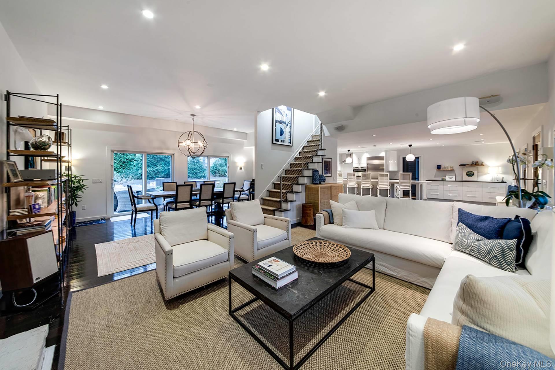 450 Water Mill Towd Road, Southampton, NY 11968