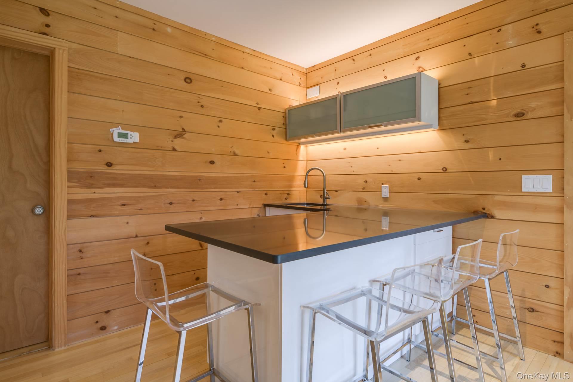 450 Water Mill Towd Road, Southampton, NY 11968