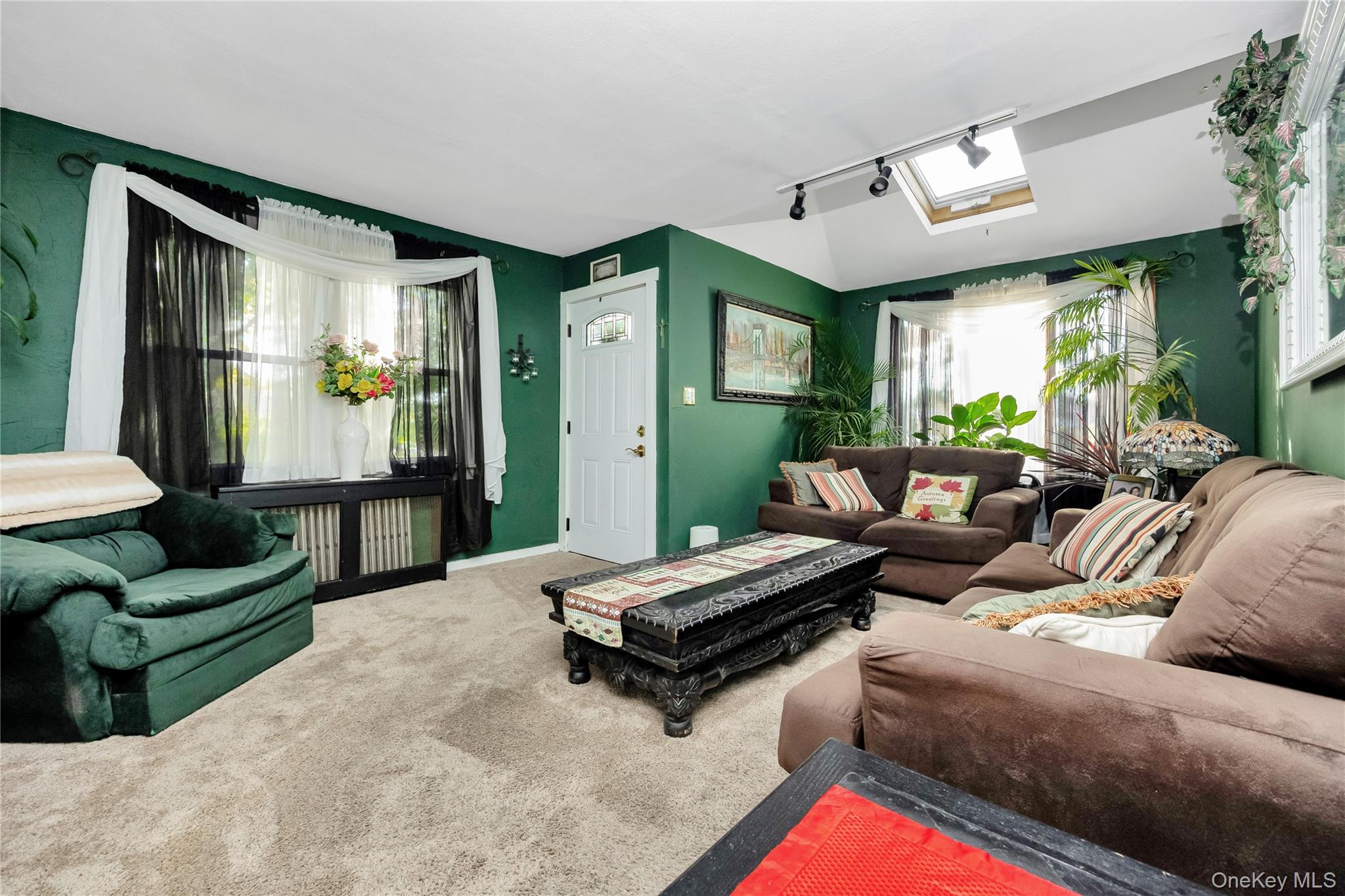 1558 9th Street, West Babylon, NY 11704