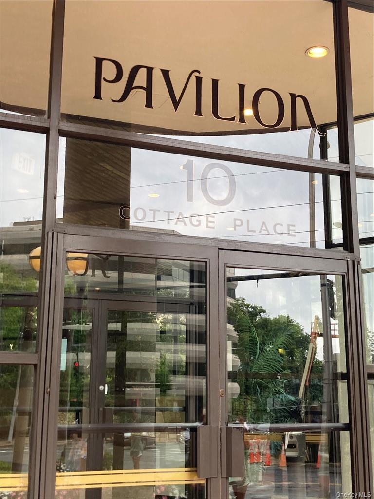 10 Cottage Place # 9F, White Plains, NY 10601