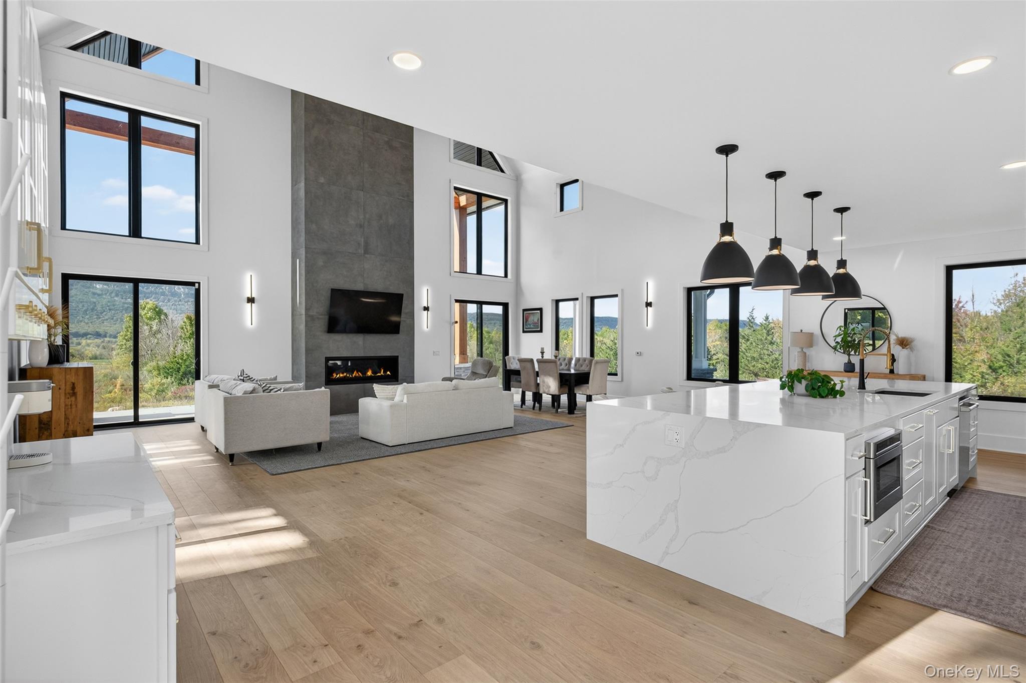 6 Misty Ridge Road, Gardiner, NY 12525