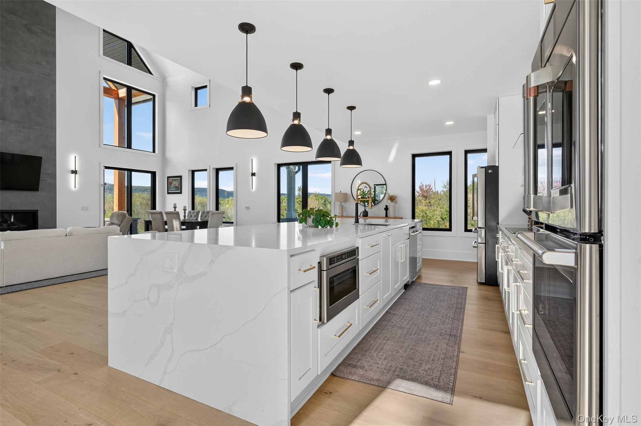 6 Misty Ridge Road, Gardiner, NY 12525