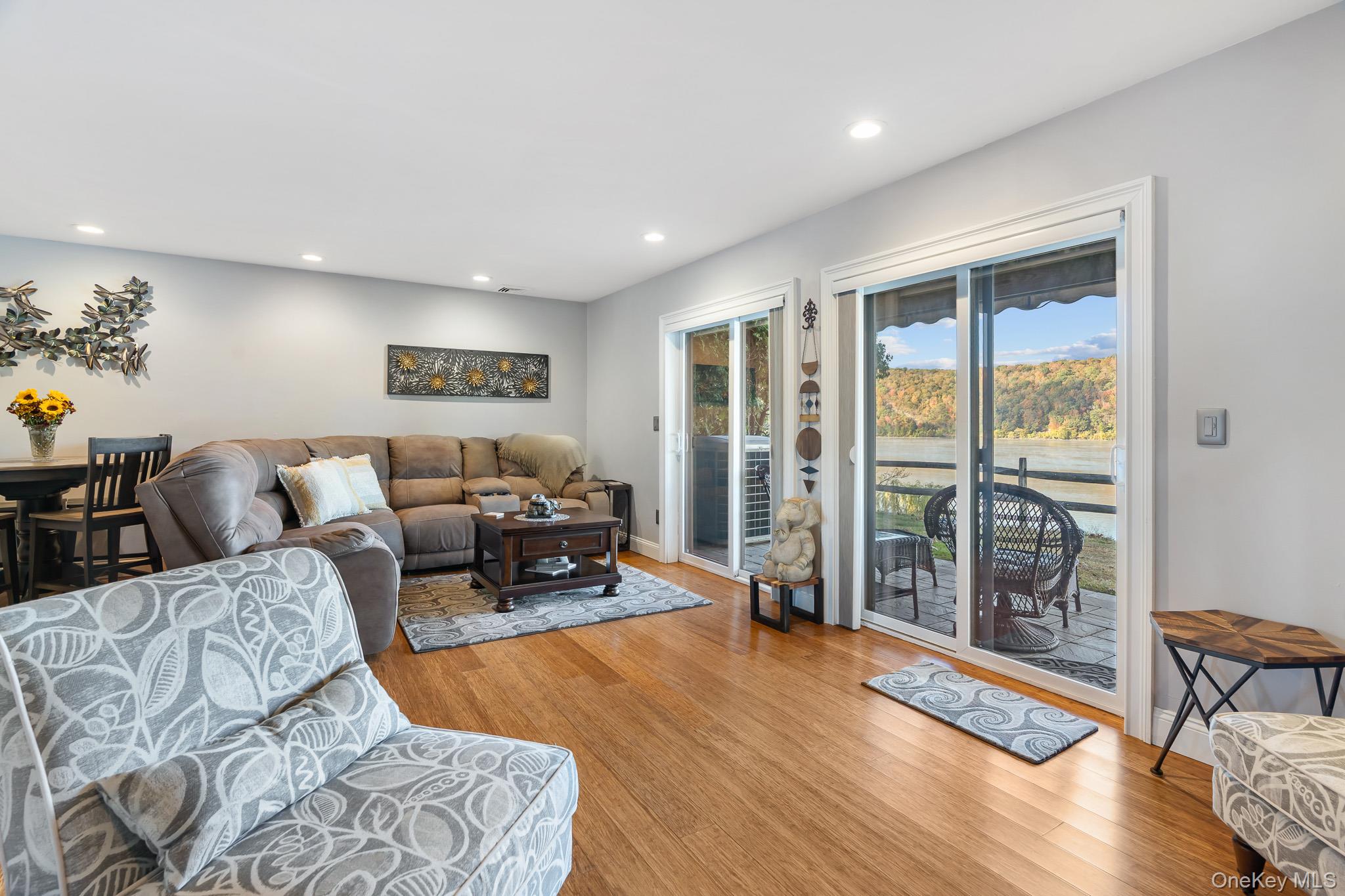 37 Hudson Heights Drive, Poughkeepsie, NY 12601