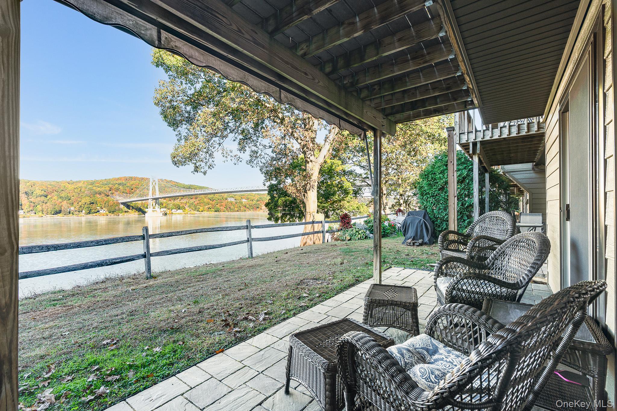 37 Hudson Heights Drive, Poughkeepsie, NY 12601