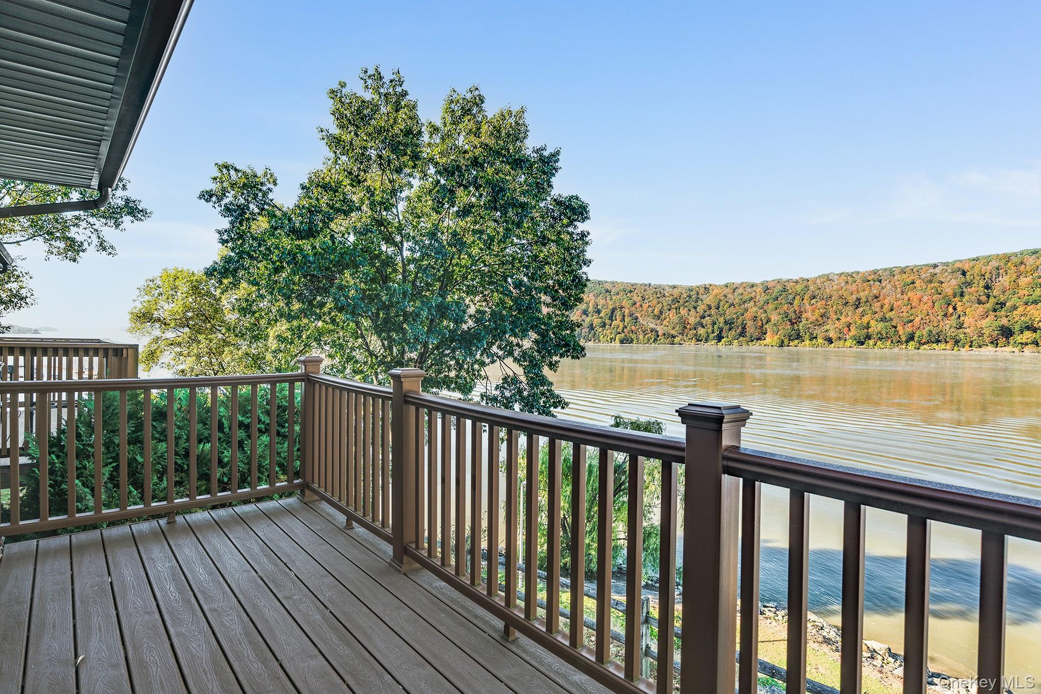 37 Hudson Heights Drive, Poughkeepsie, NY 12601