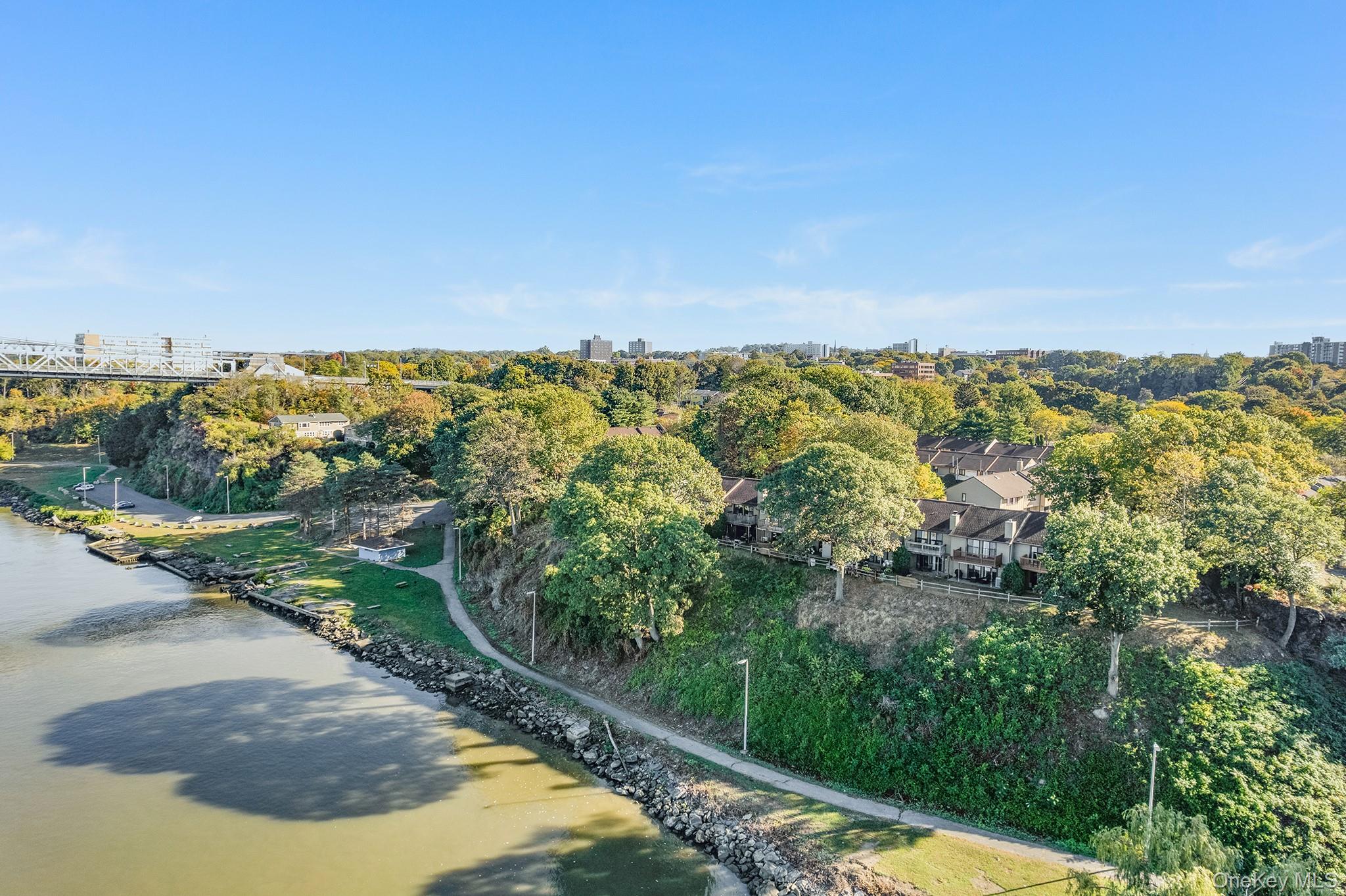 37 Hudson Heights Drive, Poughkeepsie, NY 12601