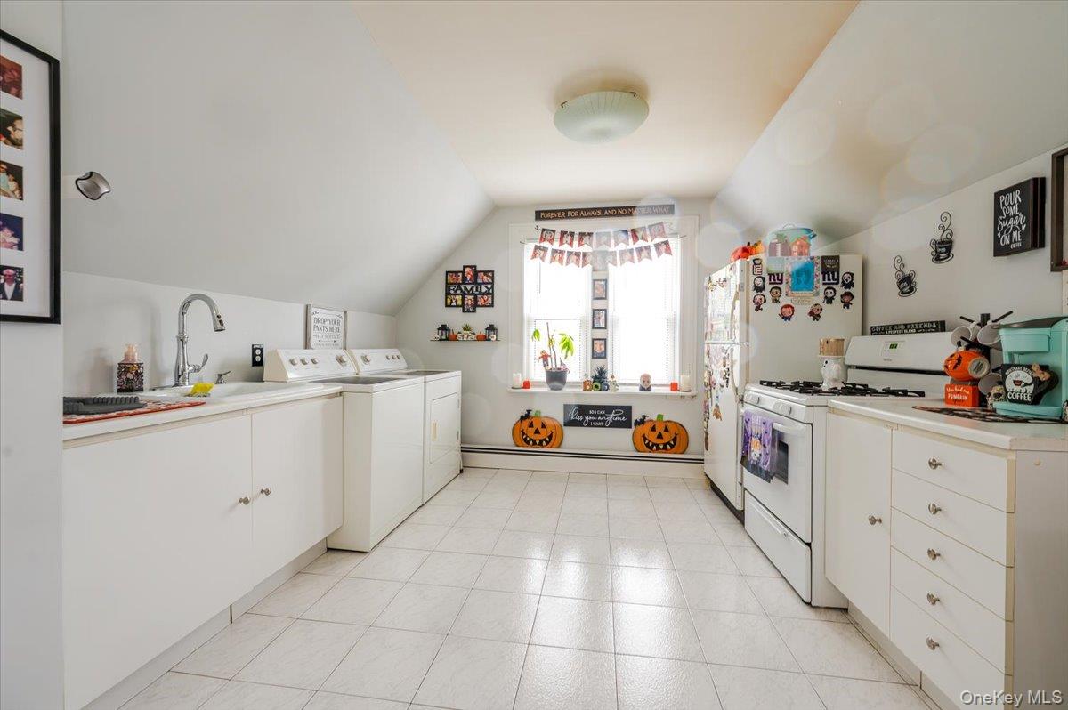 1711 Mahan Avenue, Bronx, NY 10461